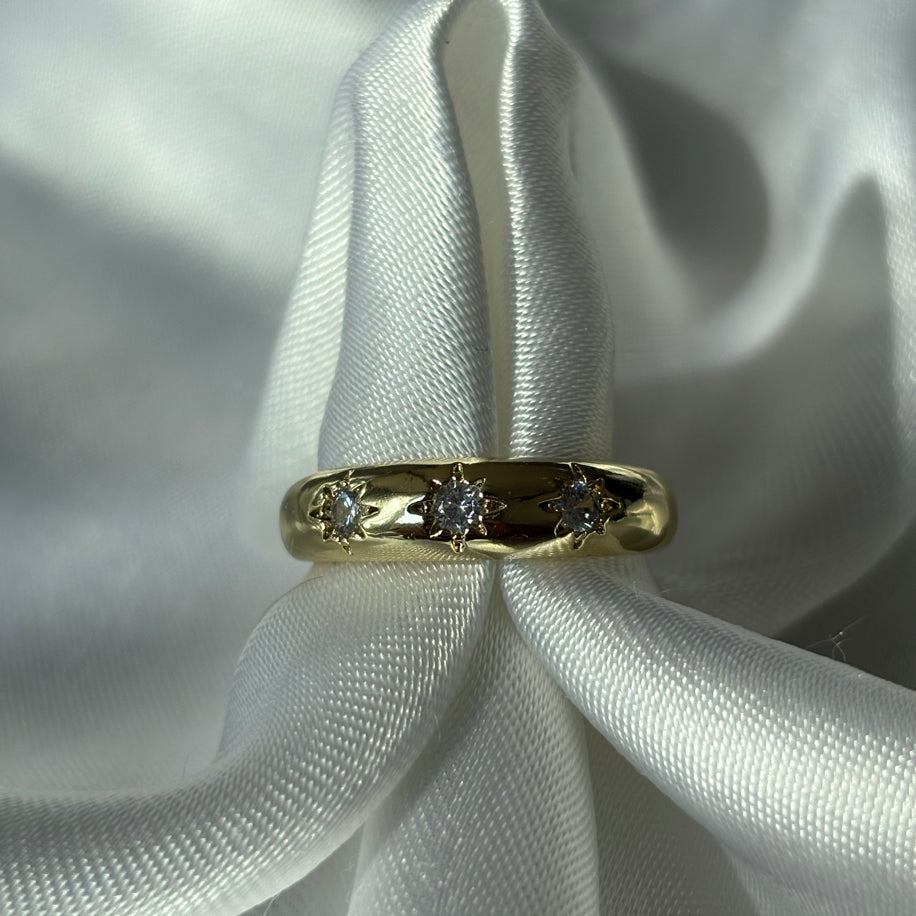 Yıldız detaylı yüzük