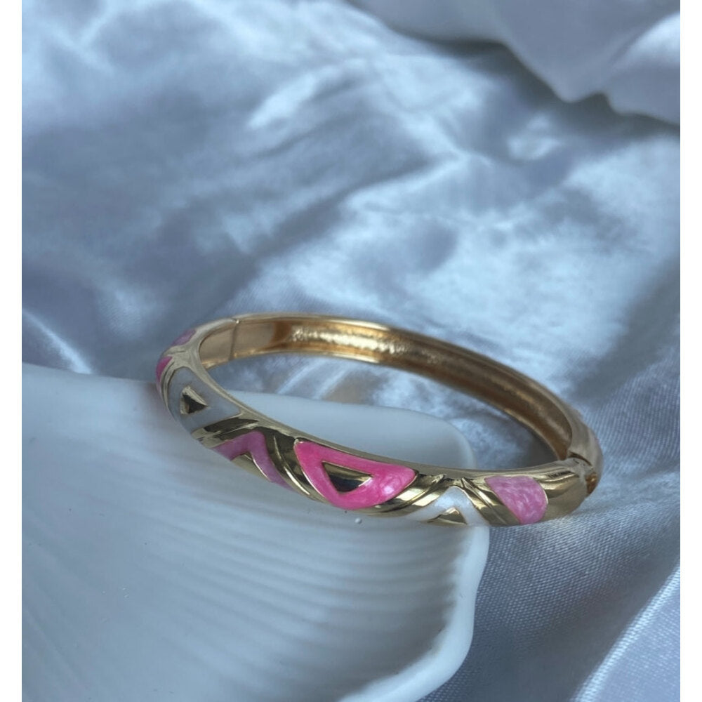 Pembe Detaylı Kelepçe