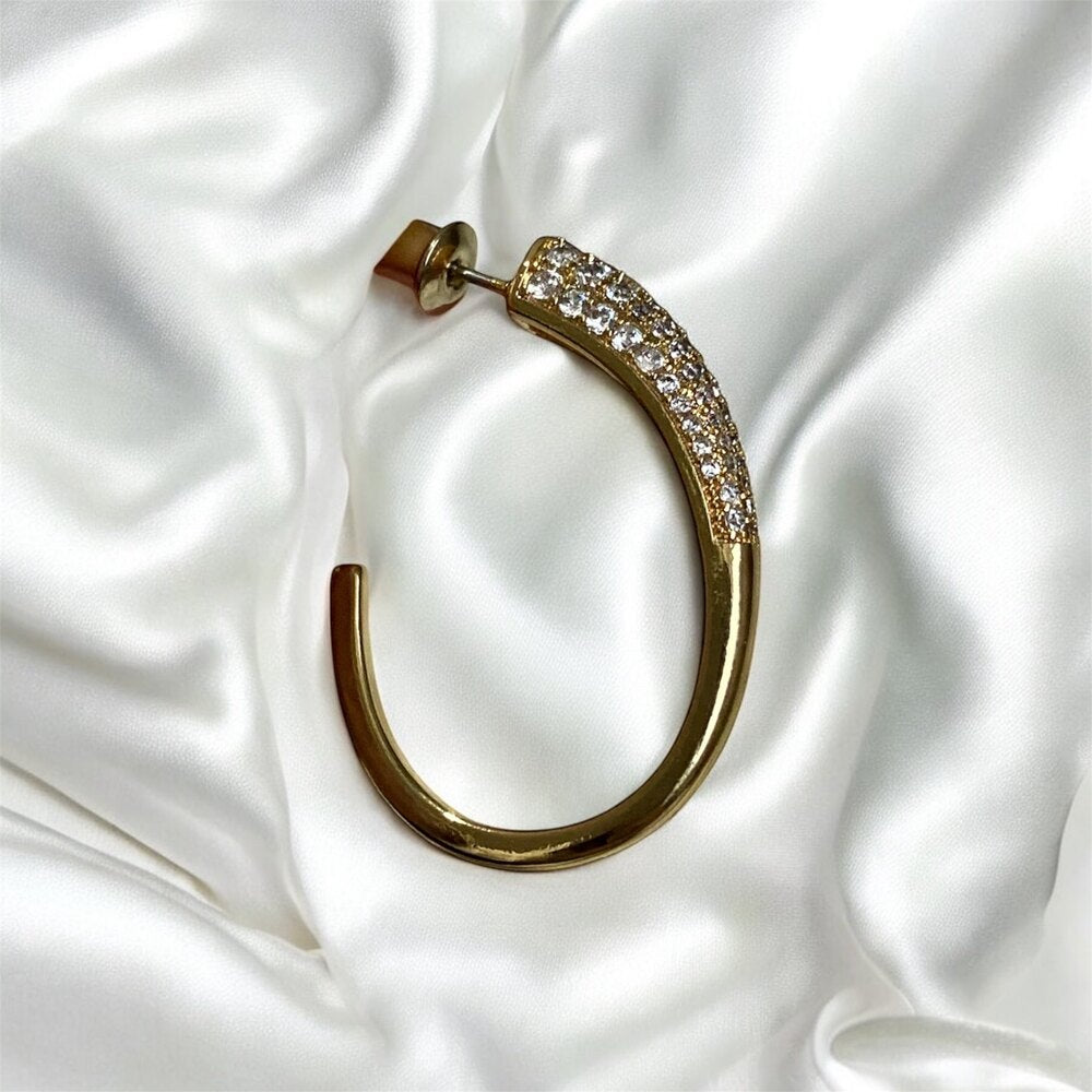 Taş Detaylı Halka Küpe