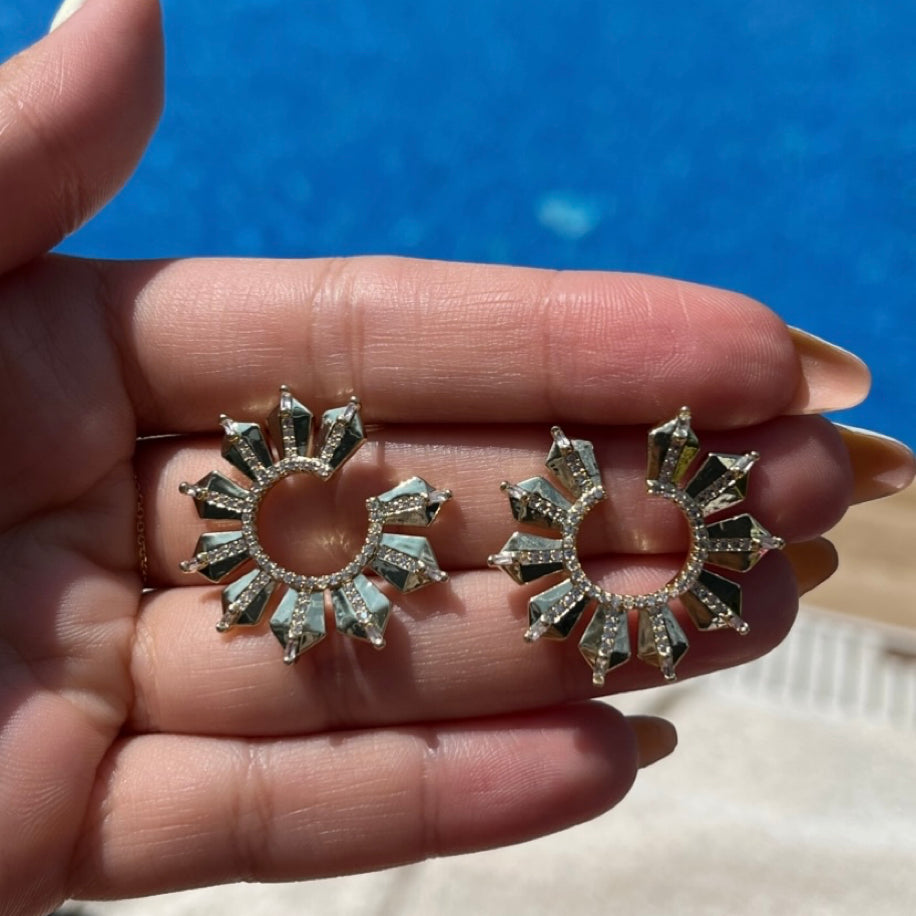 Taşlı Güneş Küpe