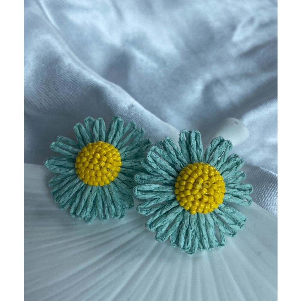 Hasır Çiçek Küpeler